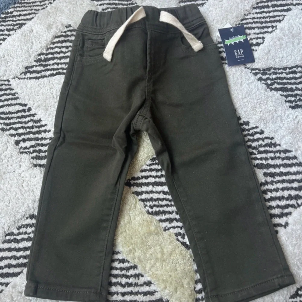 NWT Baby Gap Denim High Stretch Slim Pull-on Pants